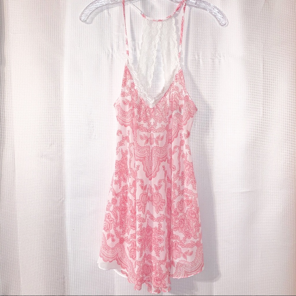 Pink nightie perfect for the summer. Size M